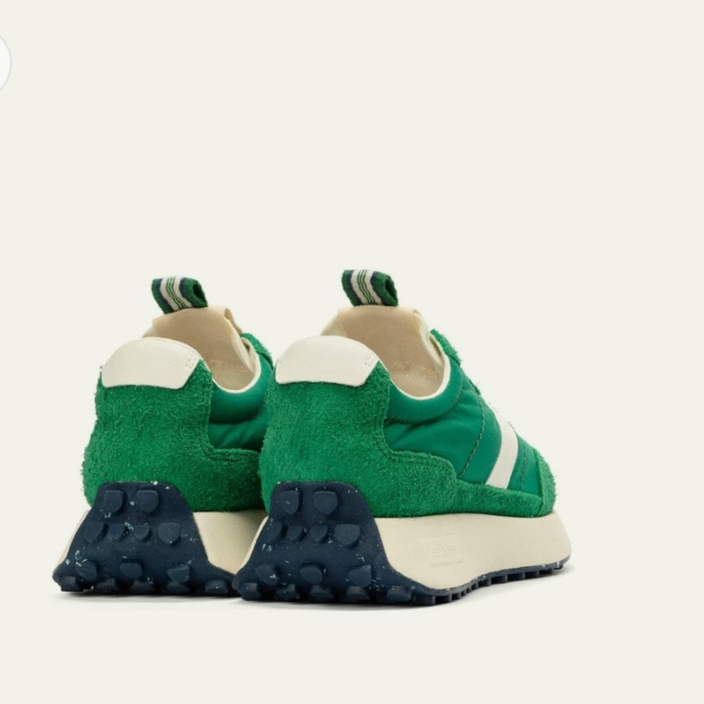 SeaVees Womens Acorn Trainer in Grass Green and Cream - Picture 3 of 13